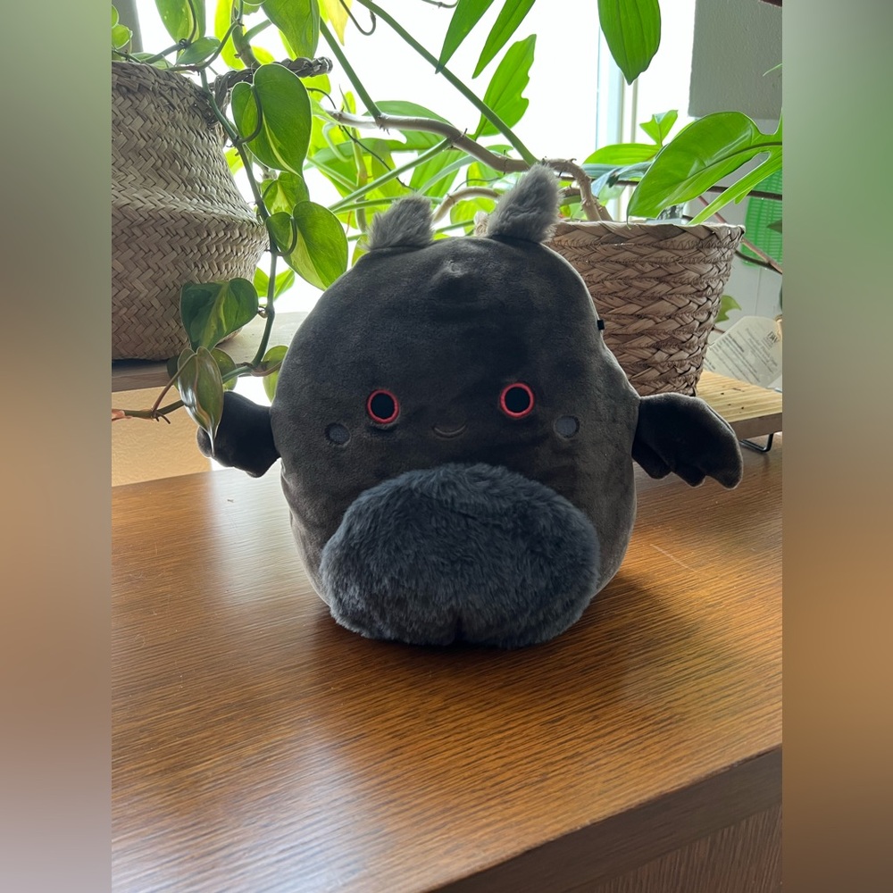 Squishmallow Mothman